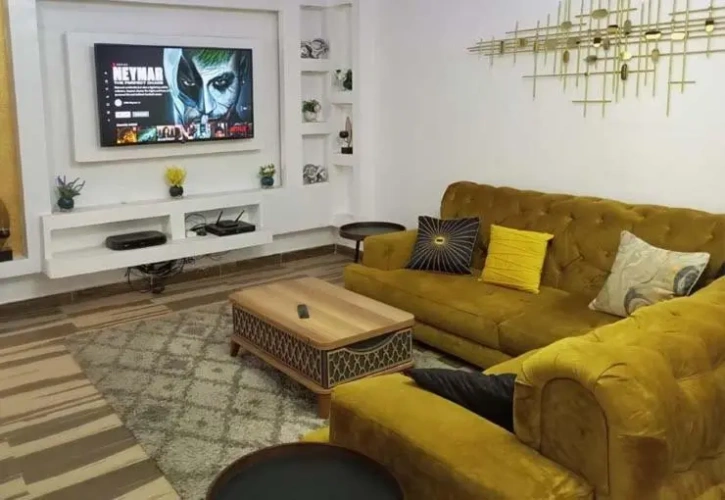 2 Bedrooms Apartment