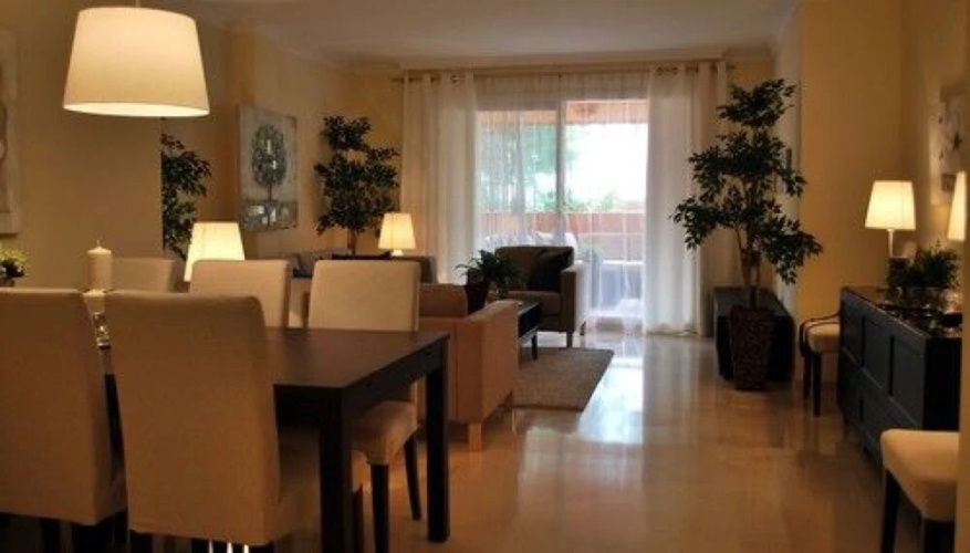 3 Bedroom Apartment with Jacuzzi JO2