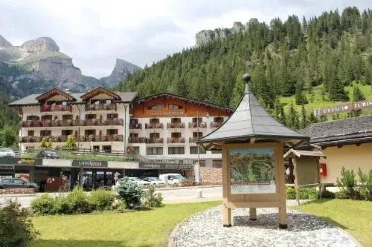Hotel Alpenrose