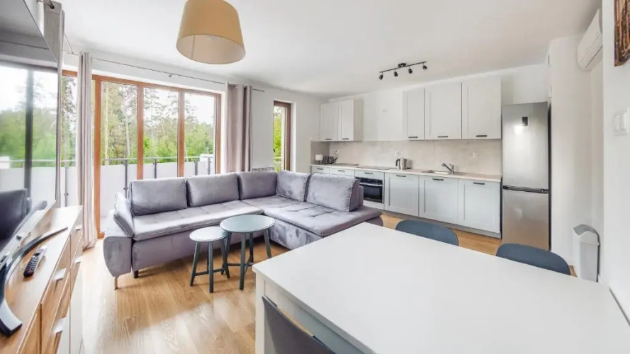 2 Bedrooms Apartment