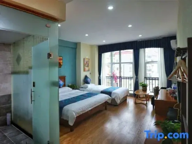 Standard Twin Family room