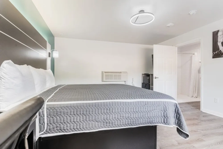 Classic Quadruple room