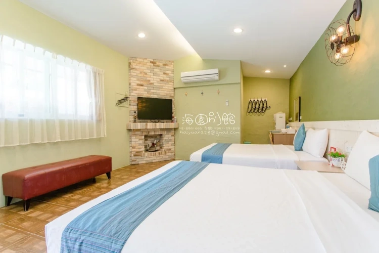 Deluxe Quadruple room