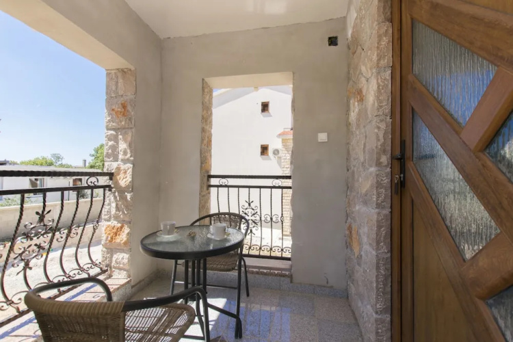 ROLI pansion i restoran Starigrad-Paklenica
