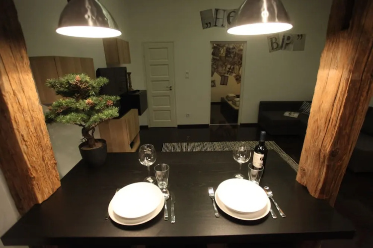 Dfive Apartments - Timber