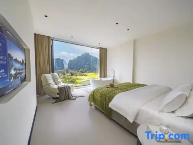 Standard Double room with view