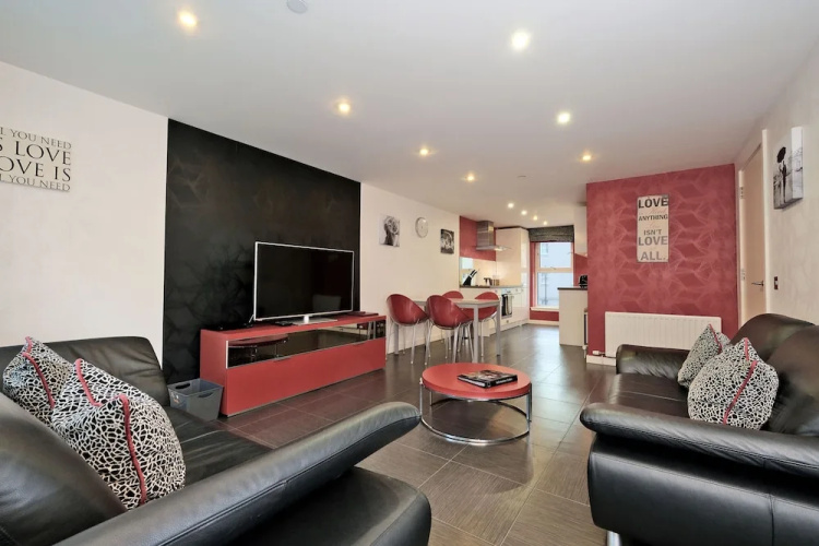 Trendy Home in Aberdeen