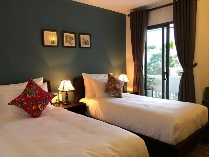 Superior Twin room with city view