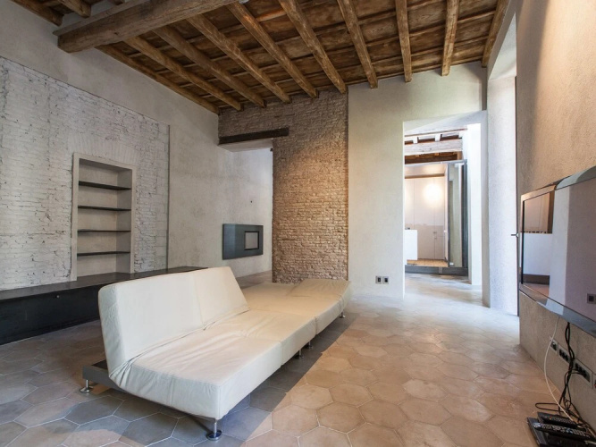 Rental in Rome Loophouse