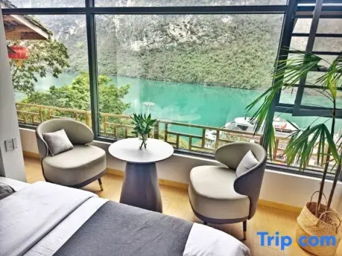 Standard room with river view