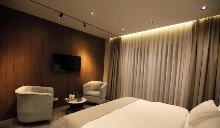 Deluxe Double room with balcony and with garden view