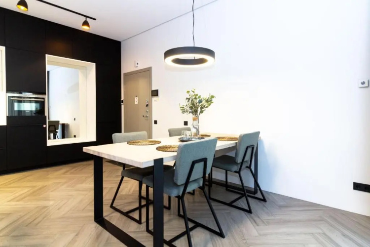 OldTown Apt, Garage Parking&Self Check-in, by Cohost