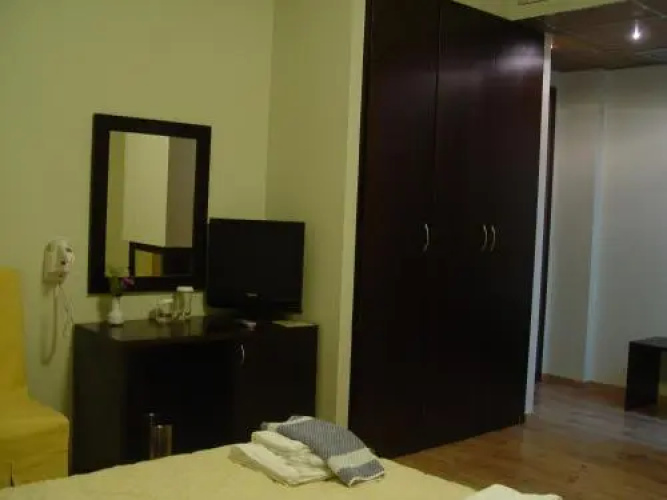 Iberis Hotel