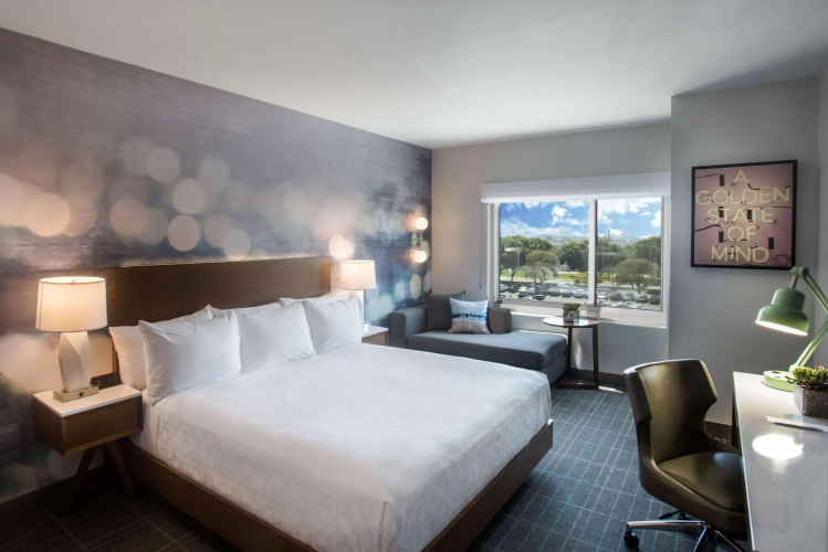 Cambria Hotel LAX