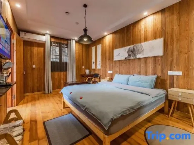 2 Bedrooms Suite with river view