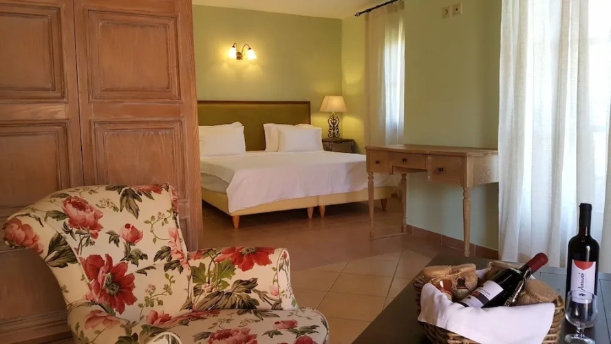 Deluxe Suite with balcony