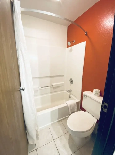 2 Bedrooms Suite