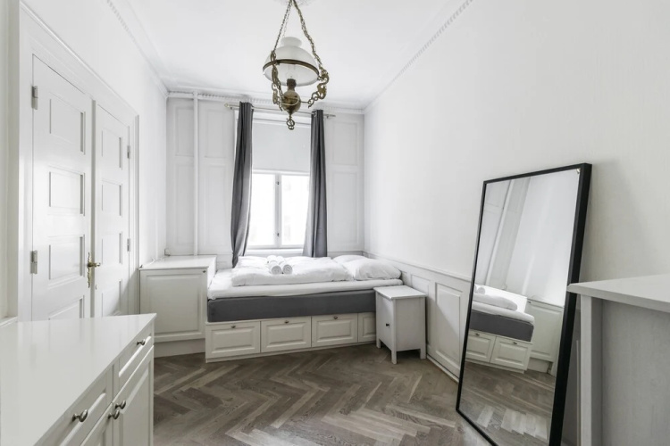 140m2 Apartment with Parliament View