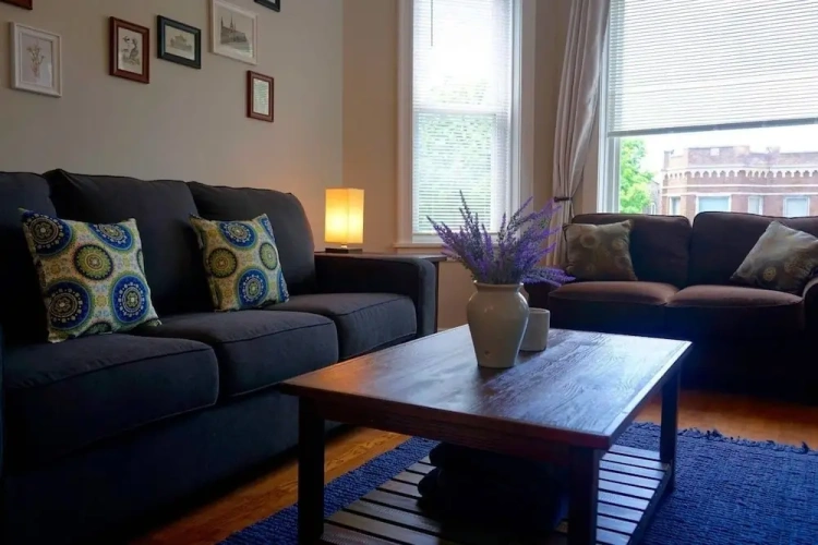 3 Bedrooms Apartment