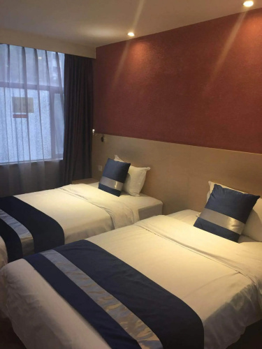 Fengyue Hotel