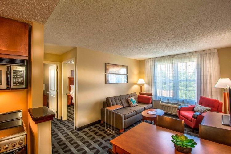 2 Bedrooms Suite