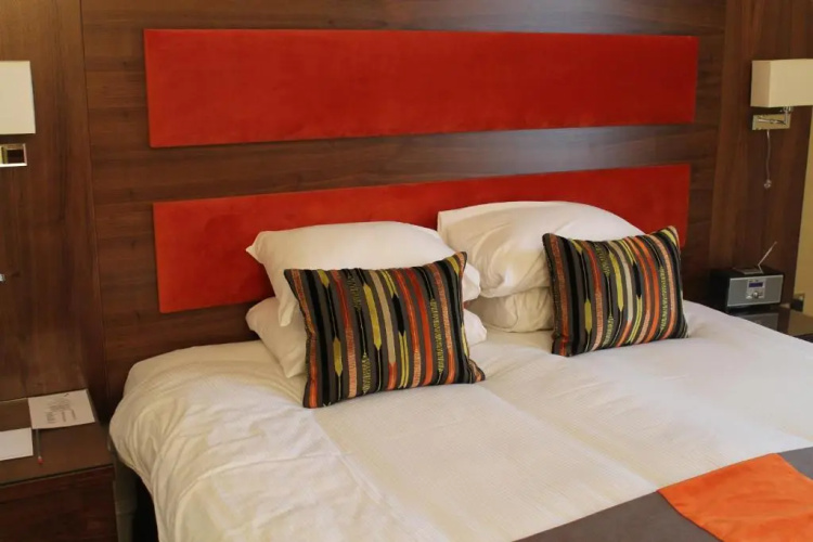 Parklands Hotel