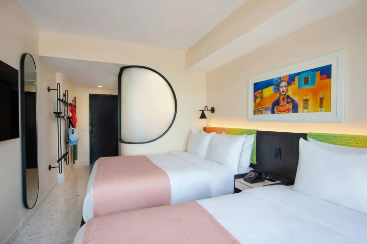 Moxy Miami South Beach