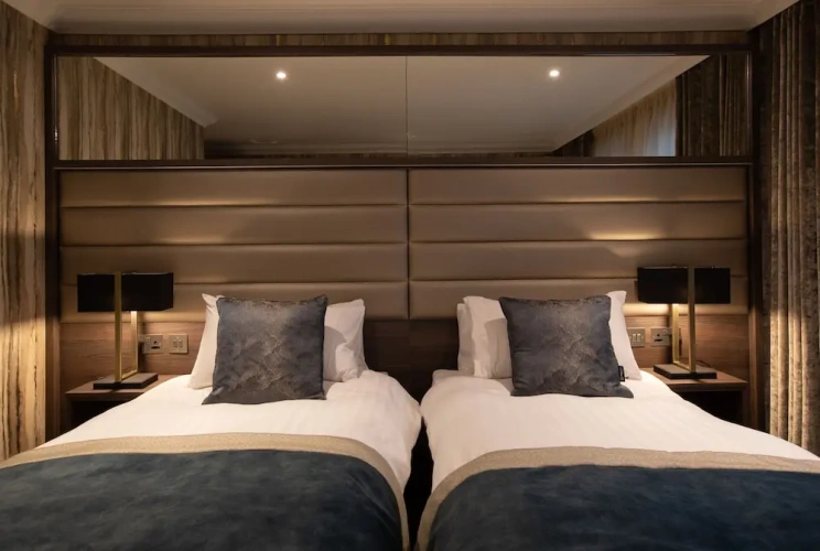 Classic Quadruple room