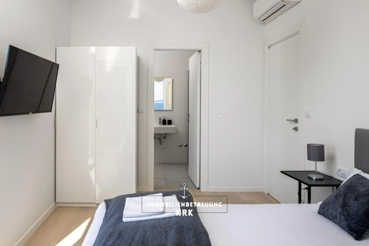 Penthouse Seaview Emilia