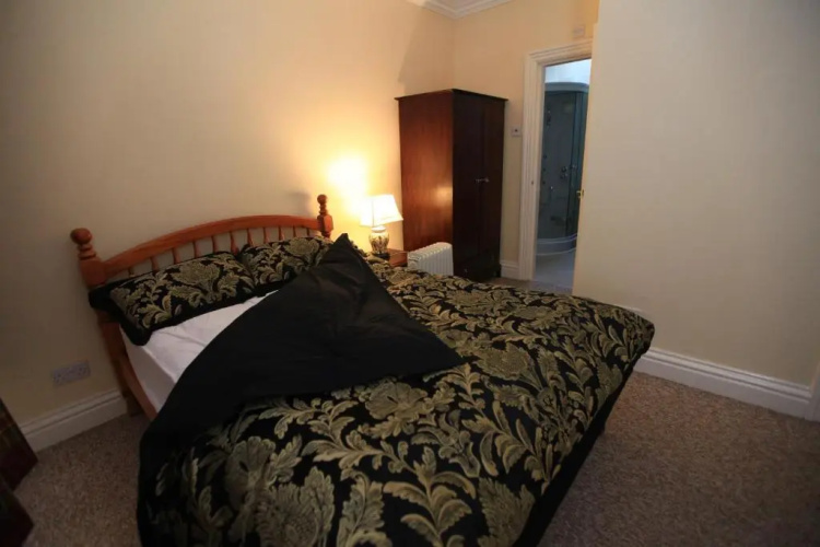 headland apartments