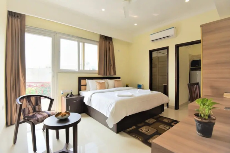 BluO Classic Studio DLF Golf Course Road