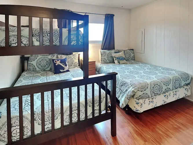 John Silver Cottage by Ryson Vacation Rentals
