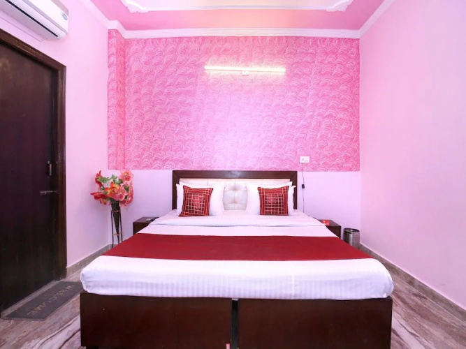 OYO 9599 Vansh Palace