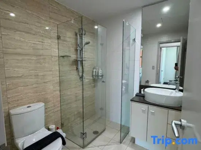 Superb 2BR Apt (Parking)/DarlingHarbour-10min walk