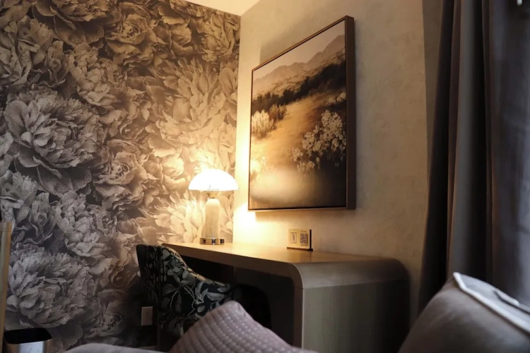 Quadruple Suite