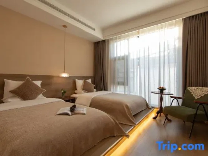 Twin Suite