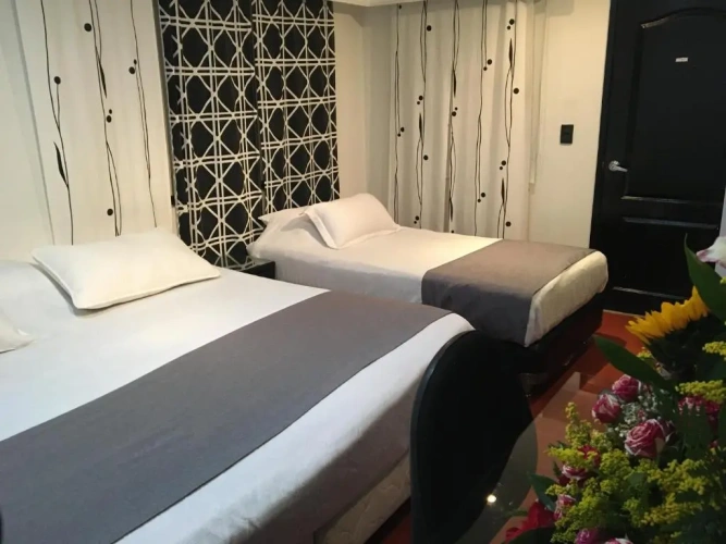 Standard Triple room