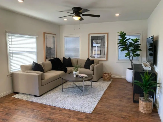 2 Bedrooms Villa