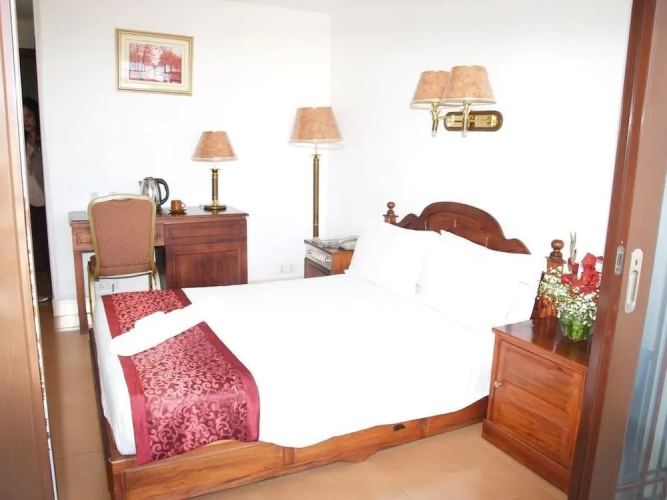 Evergreen Hotel