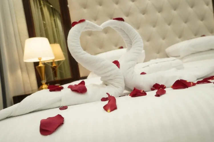 The Glorious Hotel