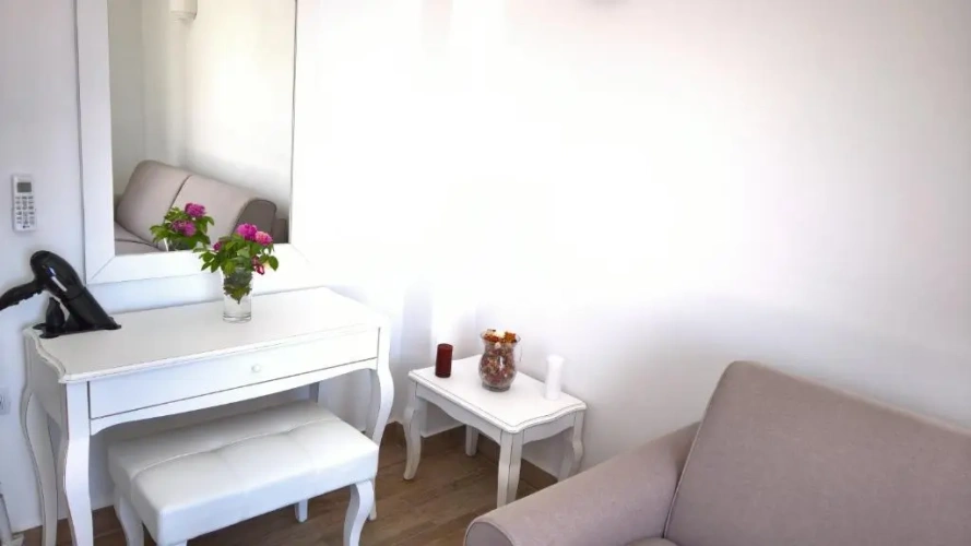 1 Bedroom Suite with balcony