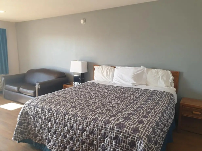 Riata Inn
