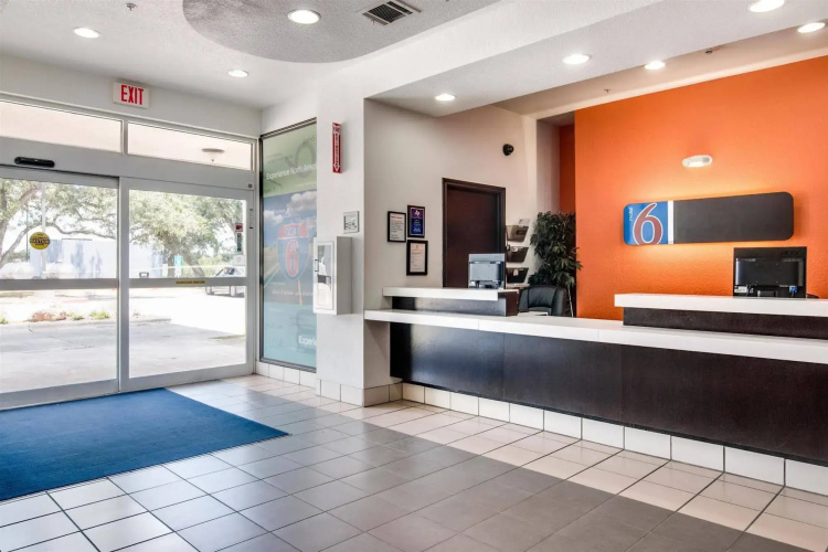 Motel 6 Cedar Park, TX