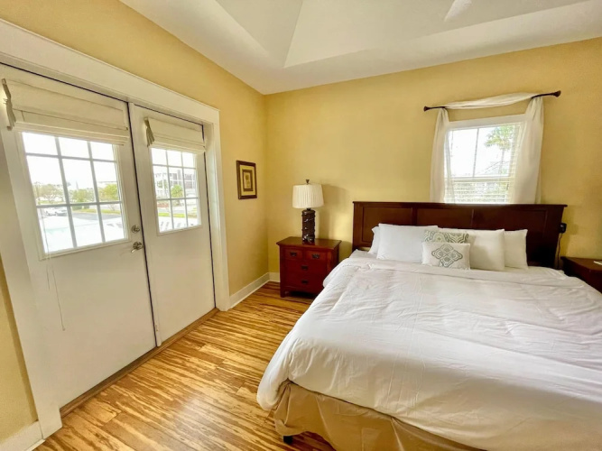 Mills Seaview Cottage by Forehand Rentals