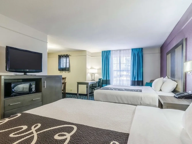 Executive Sextuple room
