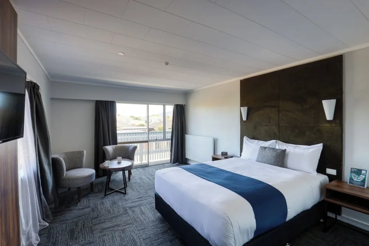 2 Bedrooms Suite