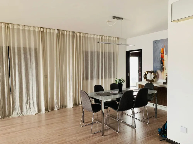 Modern Flat Near Lisbon