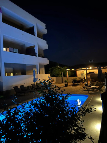 Villa Apartments AA 1