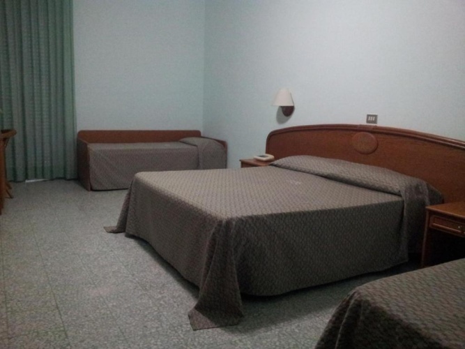 Standard Quadruple room with sea view