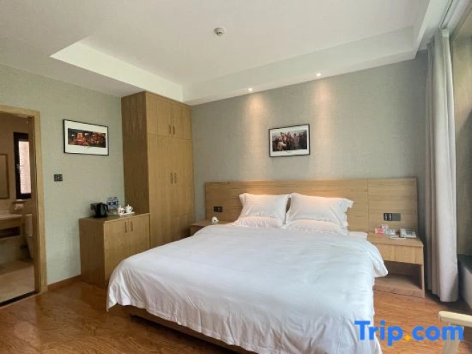Deluxe Single room